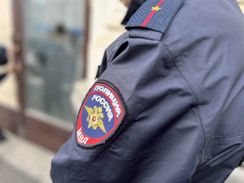 Саратовец из-за бочки угрожал соседу по даче топором
